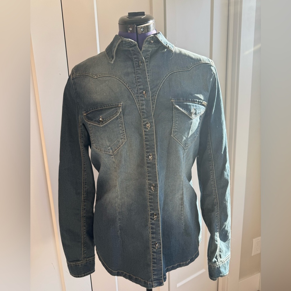 FDJ Denim Buttom Up